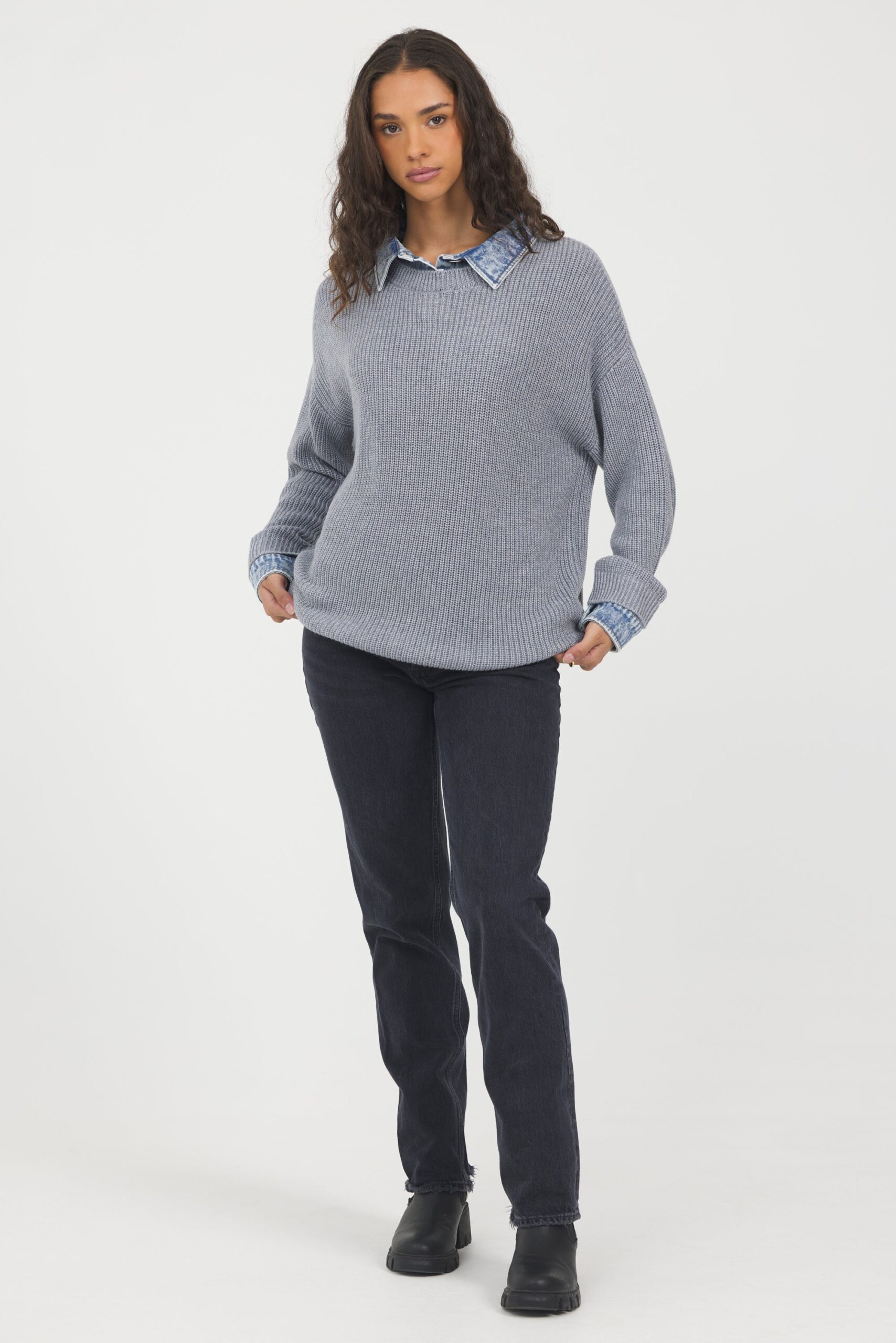 Washed Heather Grey Sweater - Image 4